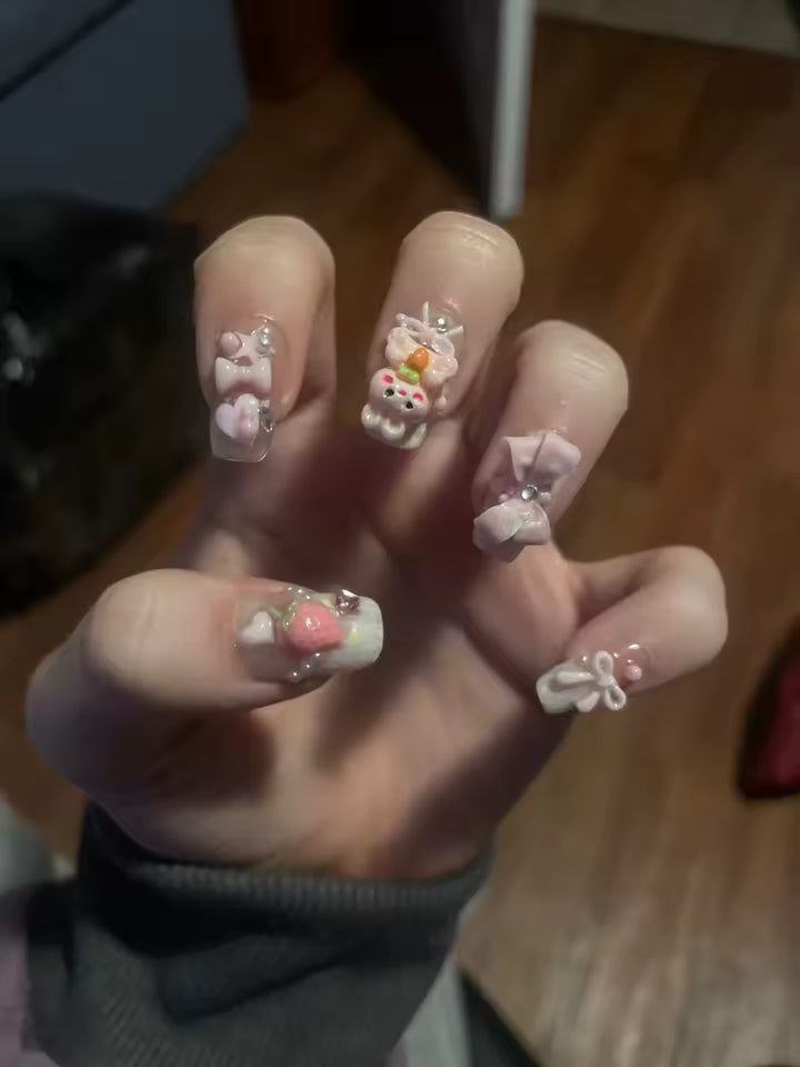 Mio Mate customer nails