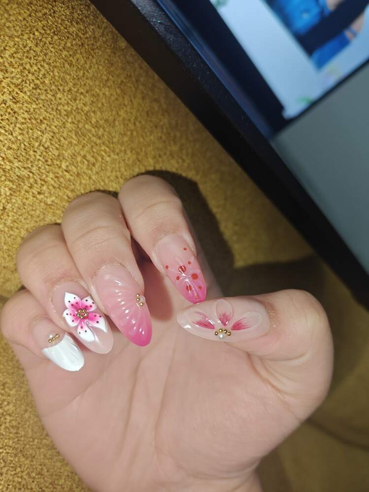 Mia