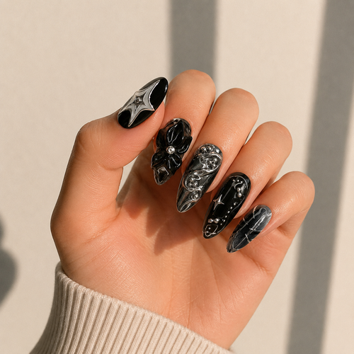 Black Mirror — Press-On Nail Set